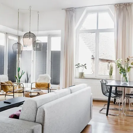 360 Grad & Bar לייר