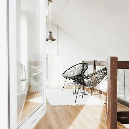 360 Grad & Bar Hotel