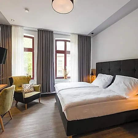 360 Grad & Bar Hotel