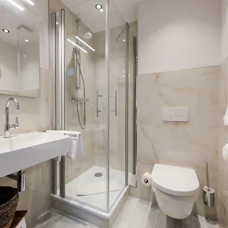 360 Grad & Bar Hotel Leer