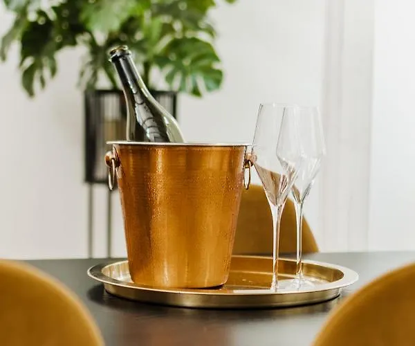 360 Grad & Bar Отель *